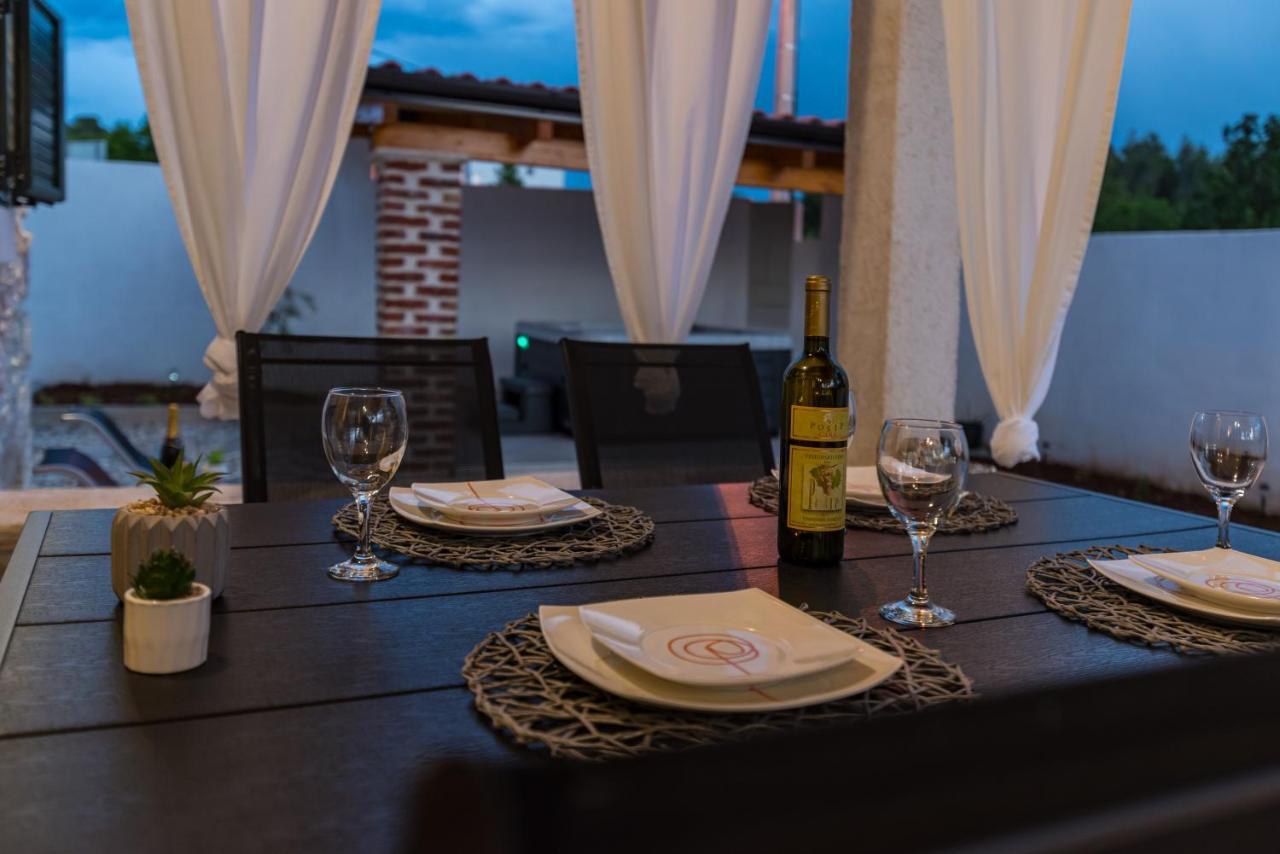 Holiday Home Figurica Novigrad  Esterno foto