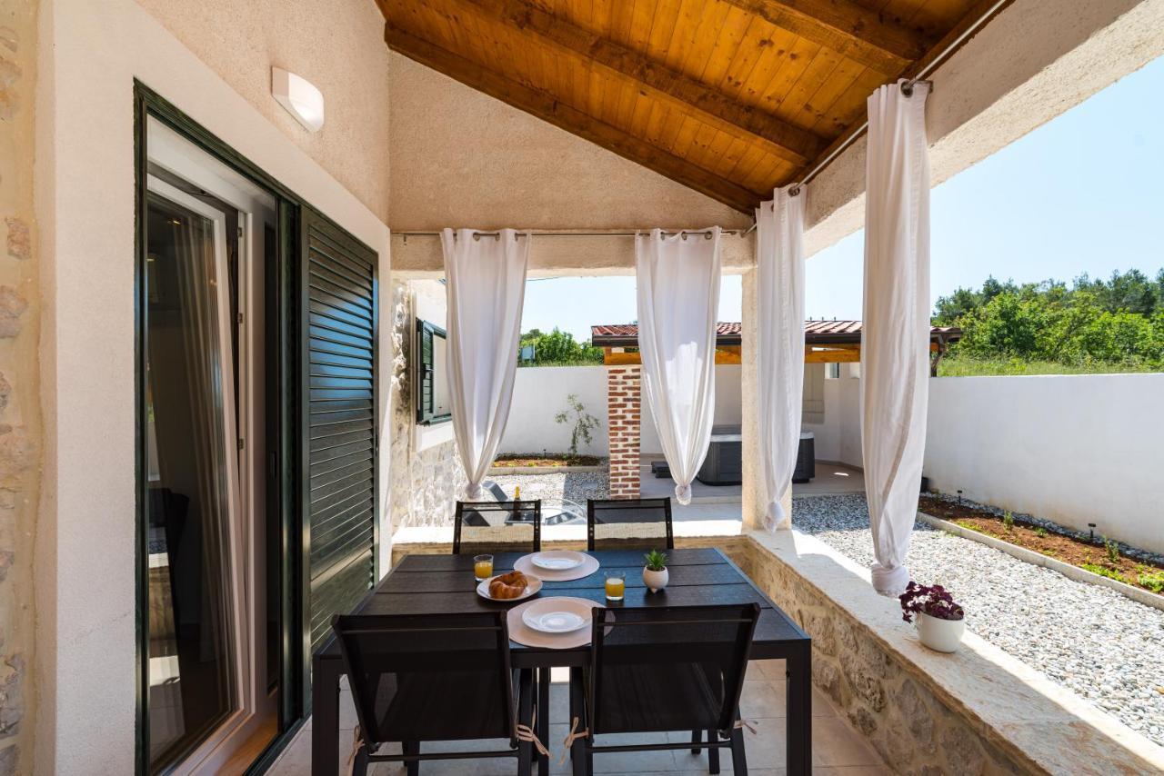 Holiday Home Figurica Novigrad  Esterno foto