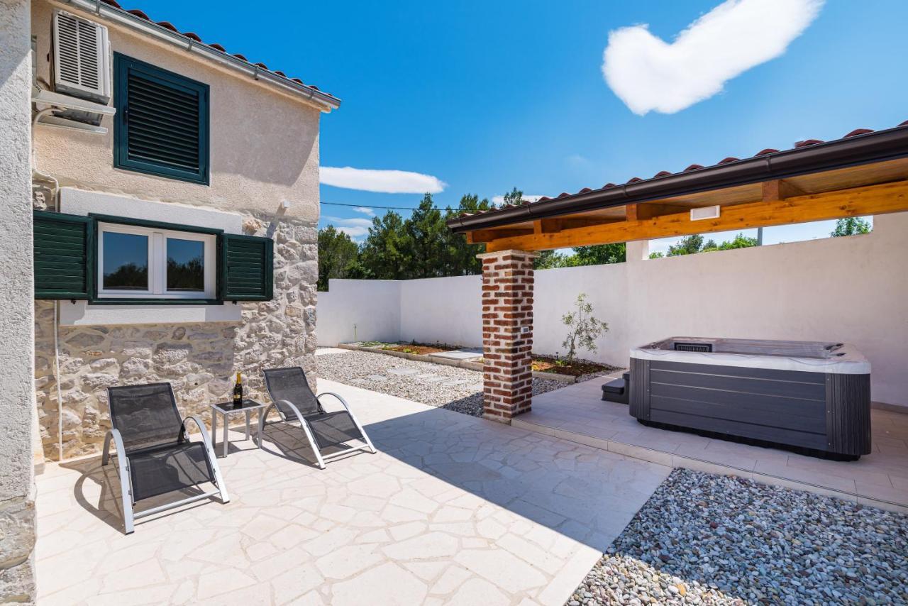 Holiday Home Figurica Novigrad  Esterno foto