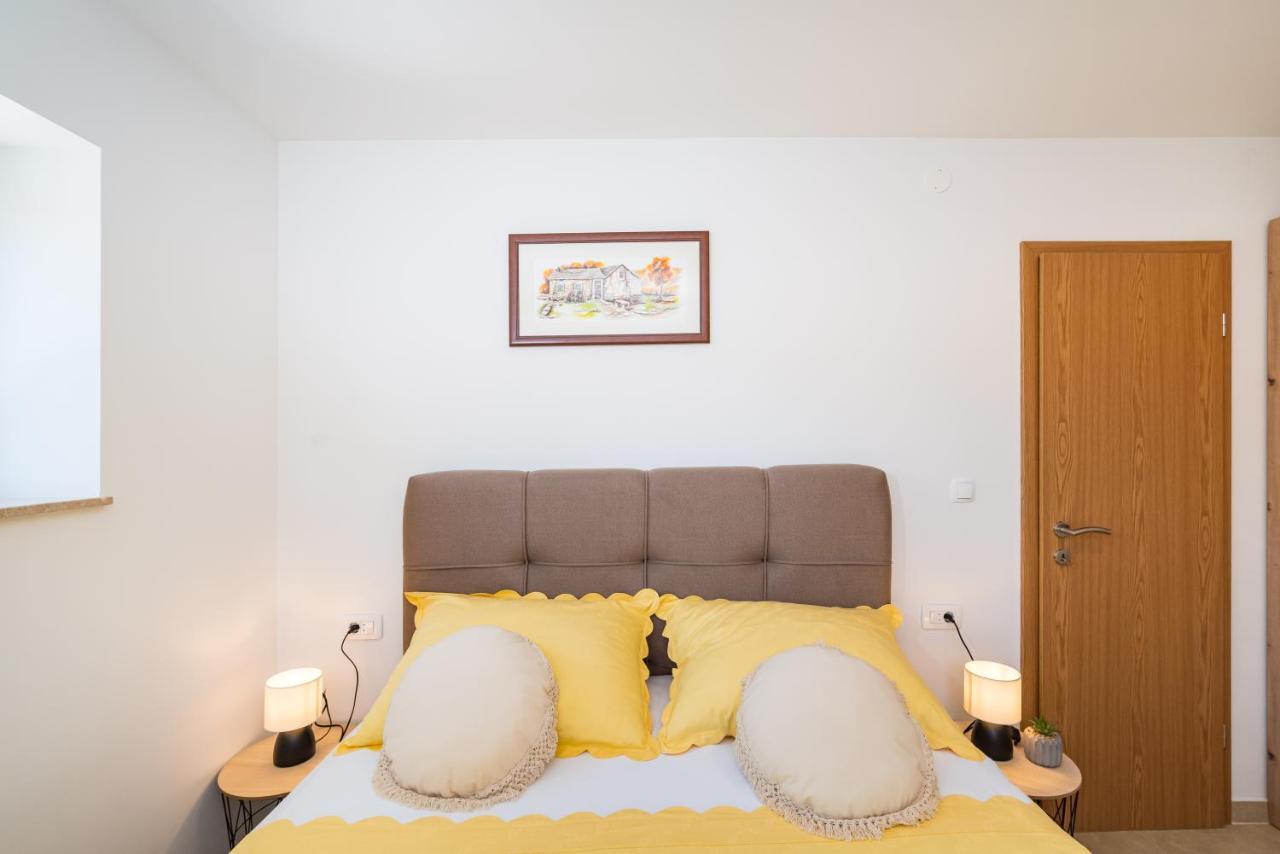 Holiday Home Figurica Novigrad  Esterno foto