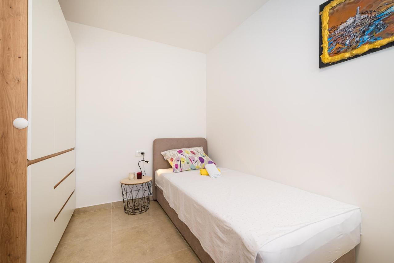 Holiday Home Figurica Novigrad  Esterno foto